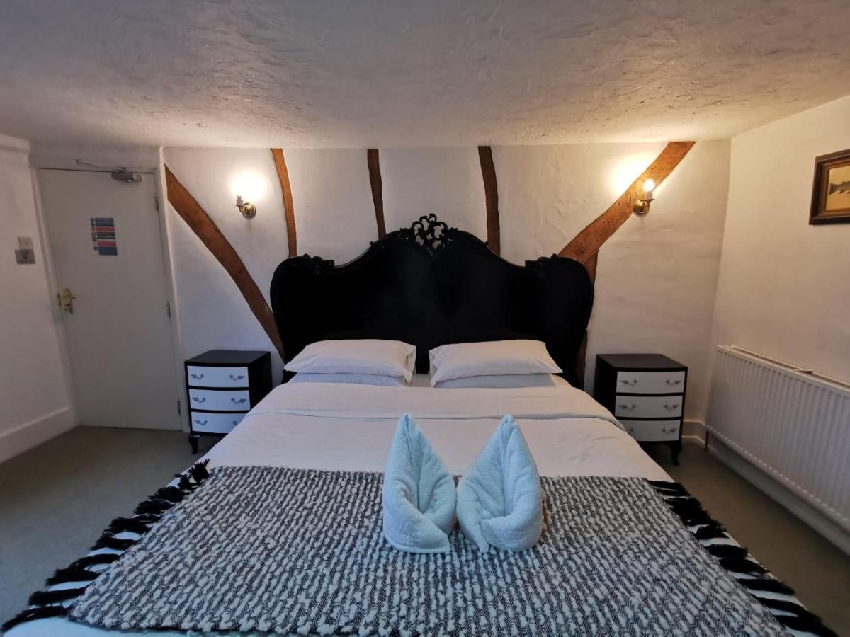 The Compasses Inn Fordingbridge Eksteriør billede