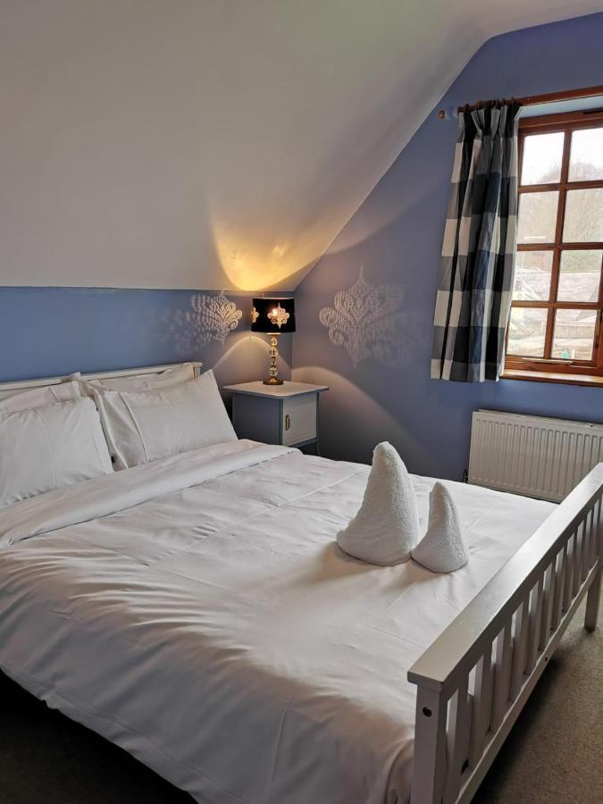 The Compasses Inn Fordingbridge Eksteriør billede