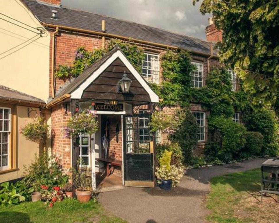 The Compasses Inn Fordingbridge Eksteriør billede