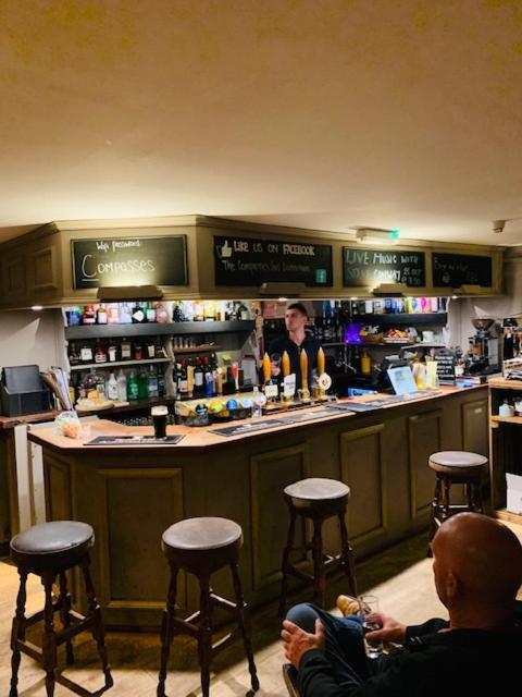 The Compasses Inn Fordingbridge Eksteriør billede