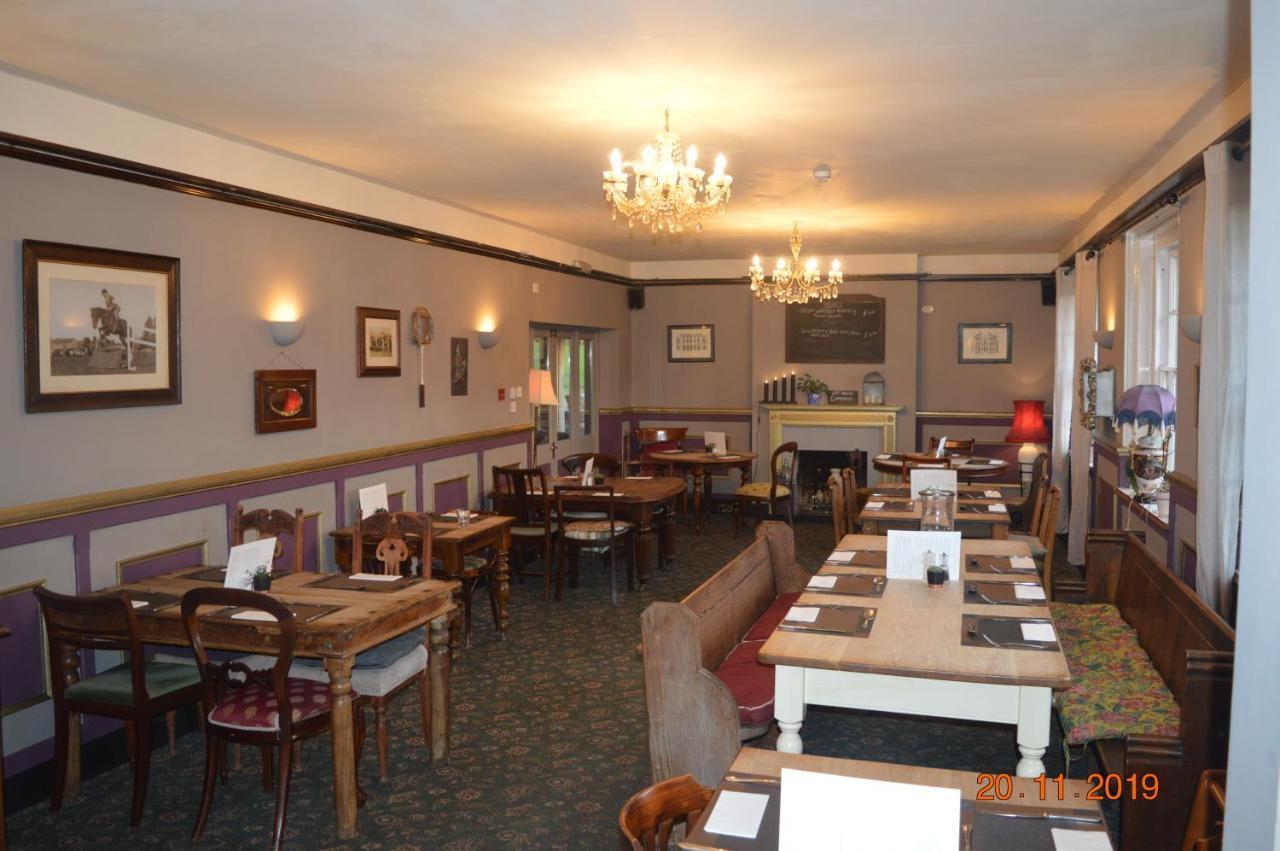 The Compasses Inn Fordingbridge Eksteriør billede